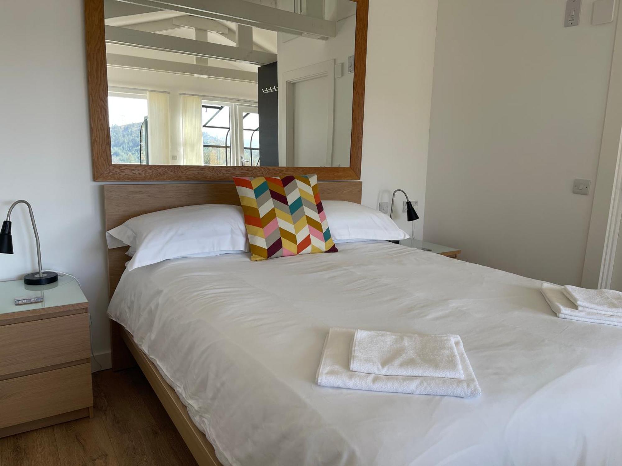 Spacious Lodge With King Sized Bed Inveraray Exterior photo