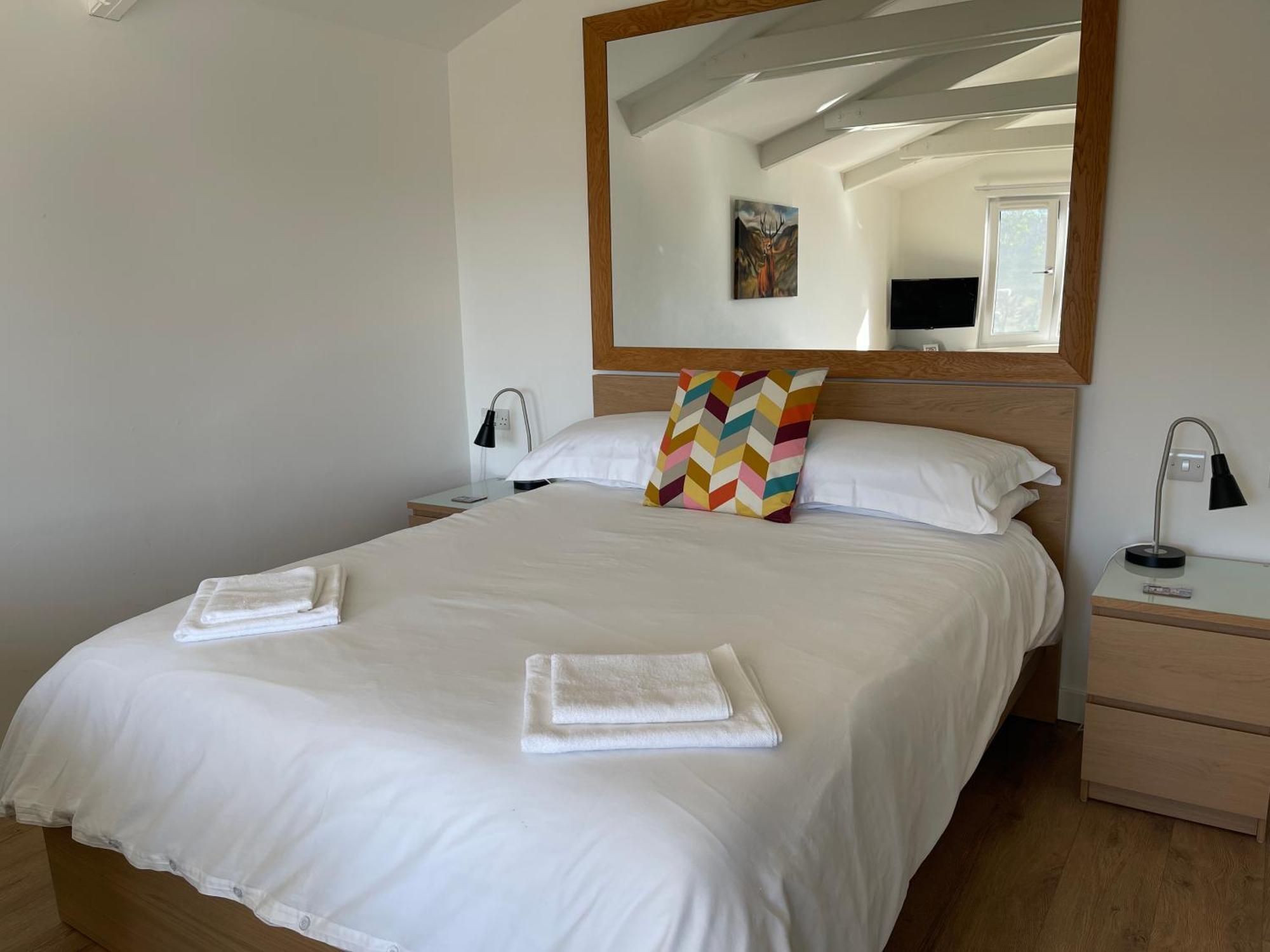 Spacious Lodge With King Sized Bed Inveraray Exterior photo